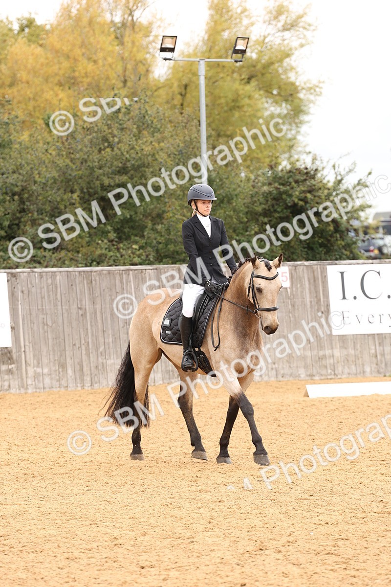 SBM_44005 - D6 - Small Tour Championship Intro 4