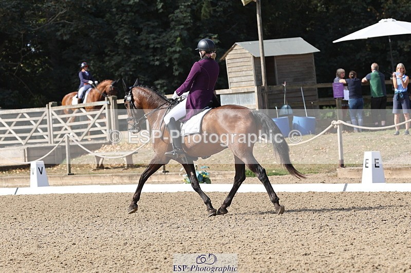 250809A-100836-02305 - 004-Nicola.KayesBoss.X