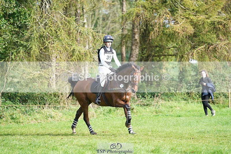 231020-112204-06905 - 039-LAUSANNE.W-Charlie.Ahl-XC