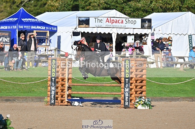 241027-093957-16070 - 323-Nicky.Blastland-FOUNDATIONS.HUSTLER