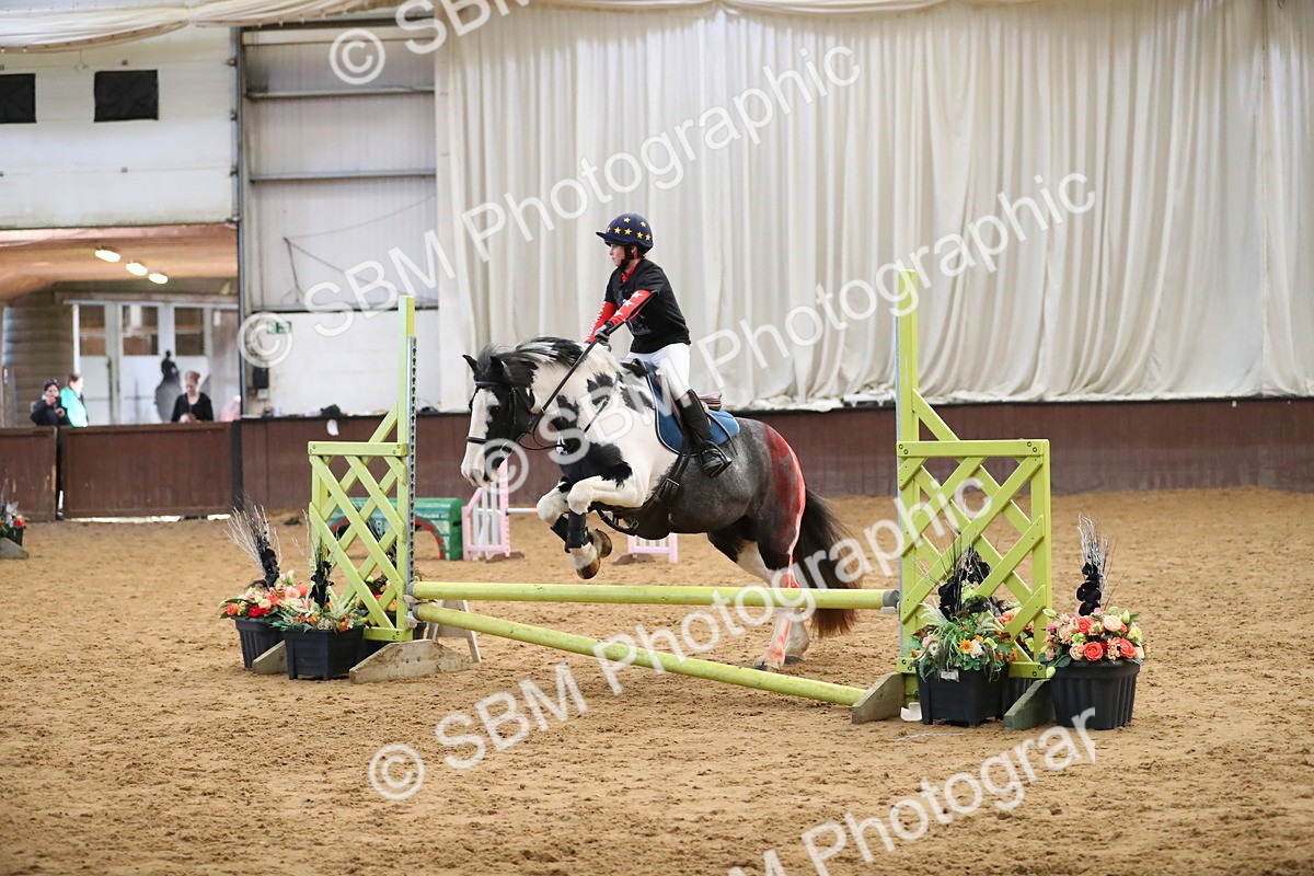 SBM_001864 - Class 3 - Horse & Hound