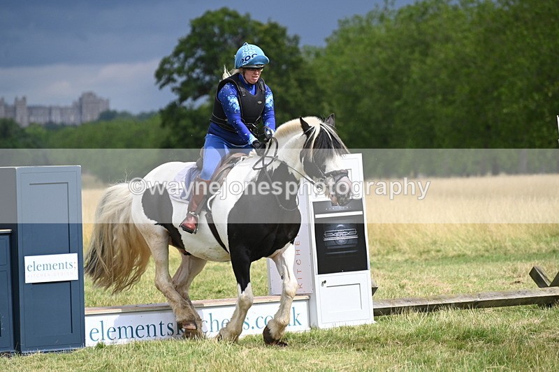 WJ6_2677 - Time at Jump 11:06 to 11:40