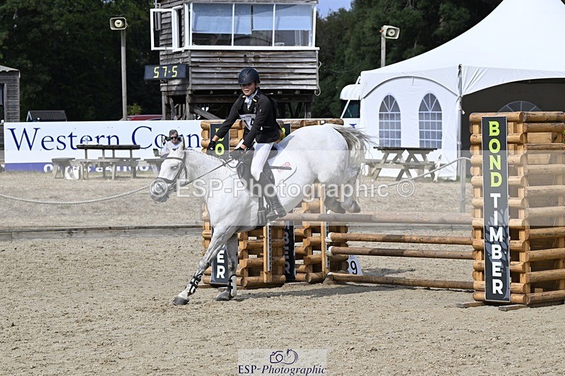 250823A-152745-32875 - WC Round 2 15.00 to 16.00