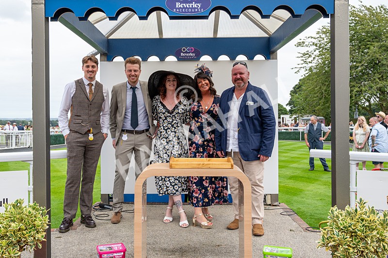 140824-Race 3-King Sharja-2615 - Race 3