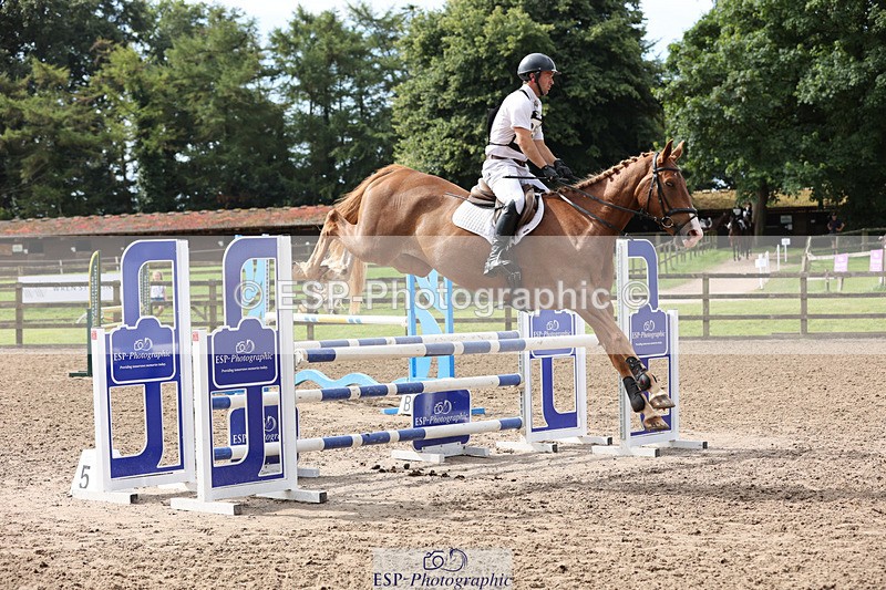 240804-102705-11065 - 351-Rupert_Batting-COOMBELAND_CEVIN