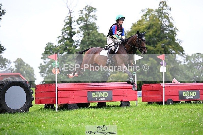 240803-121010-03086 - 019-Maisie_Randle-VILLANELLE