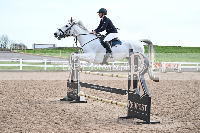 231208A-123121-00727 - Cls 5 Newcomers & 1.10m Open