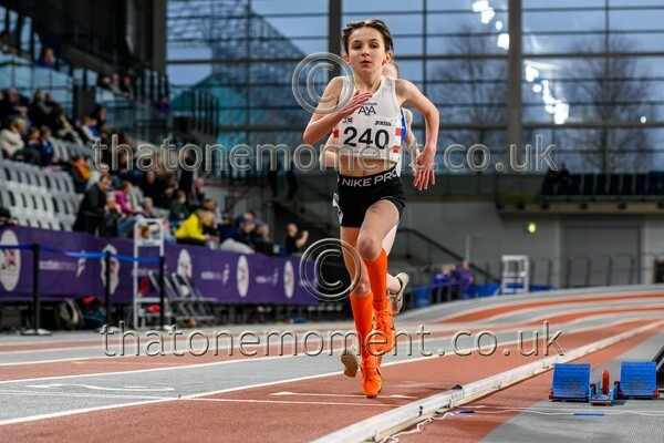 AgeInd25SUN-915374 - Track Female Set Two