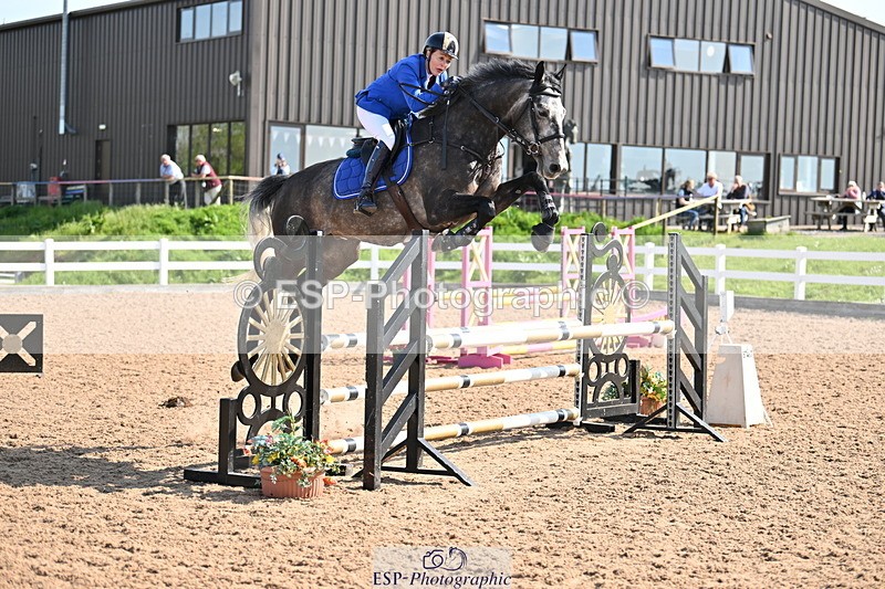 240509A-094853-00251 - Cls 1 British Novice and 90cm Open