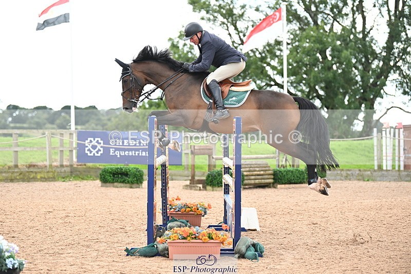 240912A-125202-01566 - Cls 3 Snr Foxhunter