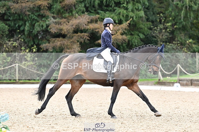 251023A-111138-01668 - B-135-Eva.Carse