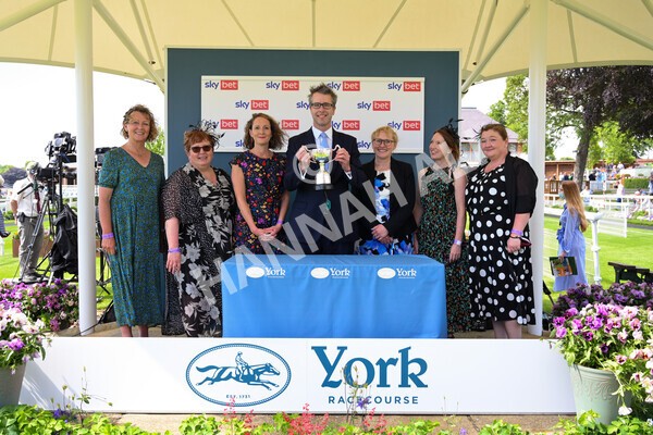 yr12062021r3-30 - Race 3 3.05pm Sky Bet Race to the Ebor Grand Cup