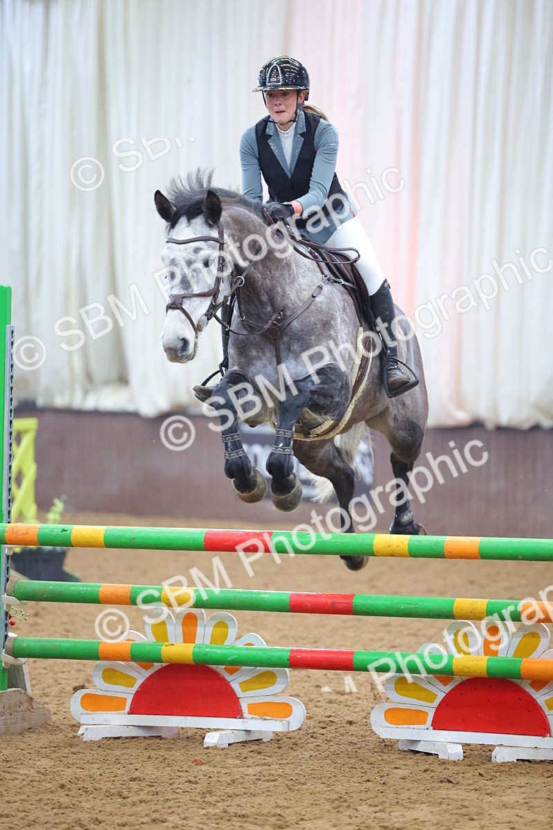 SBM_008492 - Class 21 - Nupafeed Supplements Senior Discovery/ 1m Open - First Round (1.00m)