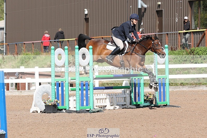 250913-141318-07293 - Cls 25 1.05m Amateur Quali