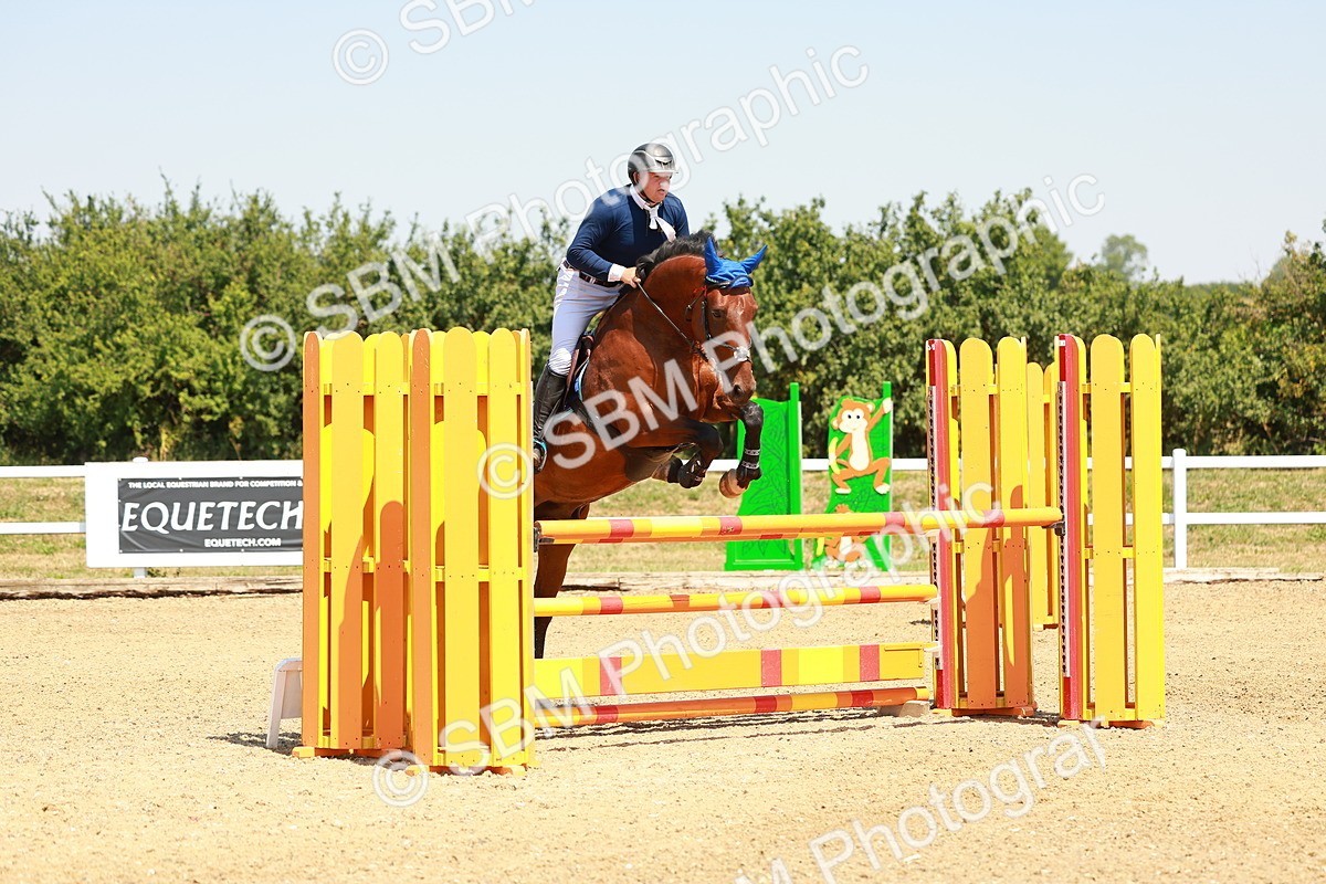 SBM_001434 - Class 4 - Senior Newcomers - 1.10m