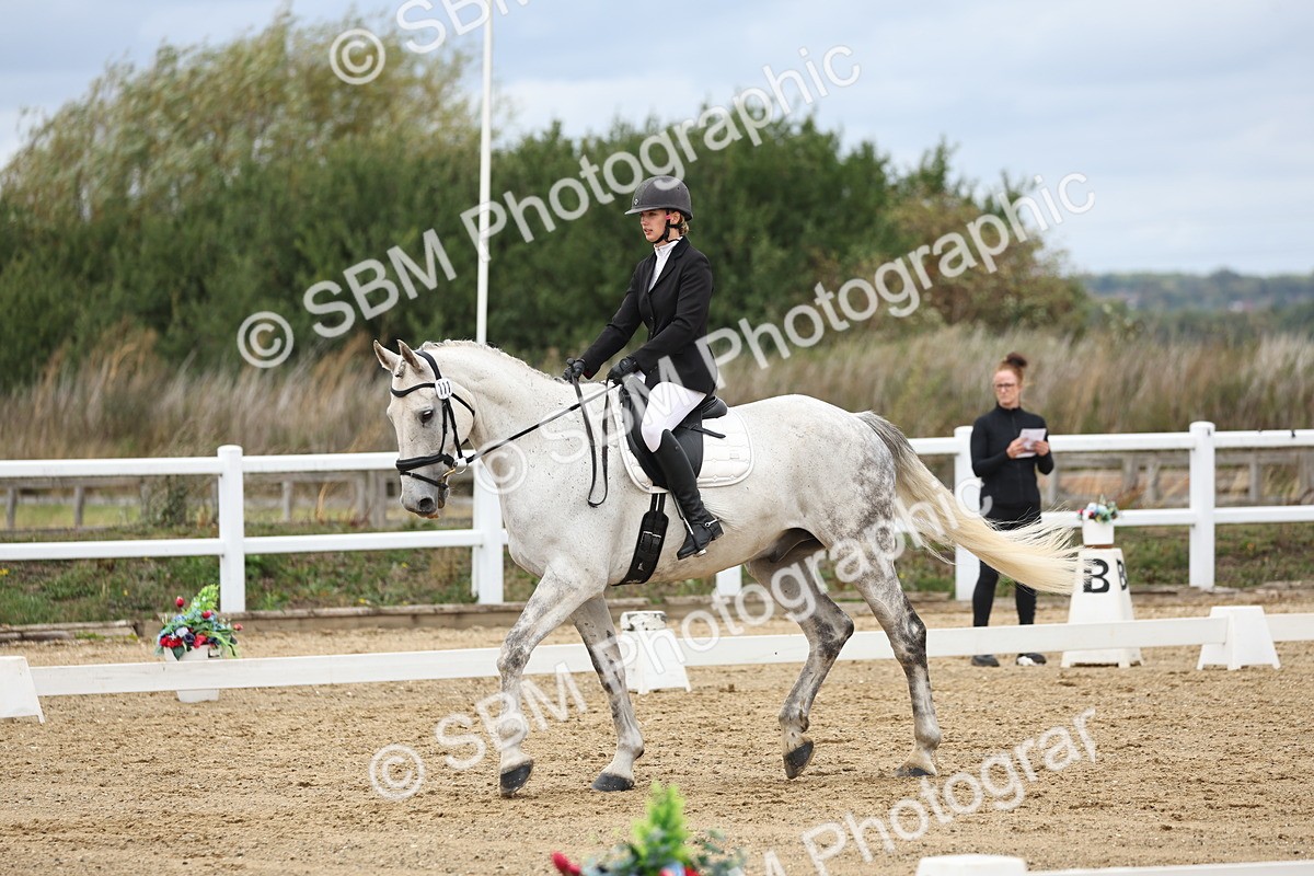 SBM_003573 - Class 7 - Novice 2 Warm Up