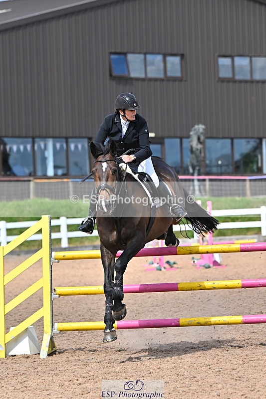 240619A-160327-01111 - Cls 5 Snr Foxhunter and 1.20m Open