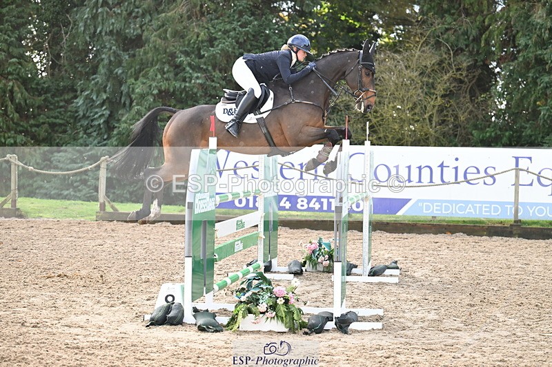 251024A-102850-06458 - B-140-Charlotte.Ward