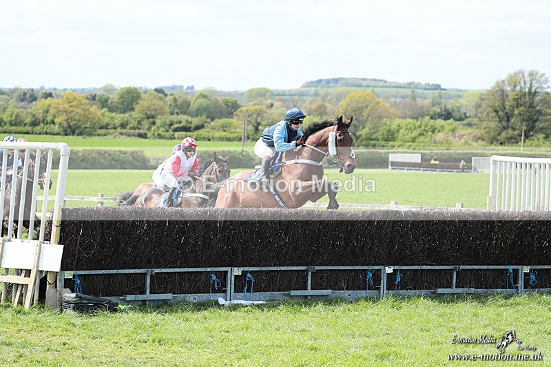 PtP 190426 406 - Vine & Craven PtP Kingston Blount 19/04/26