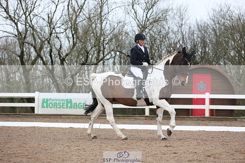 240121A-120214-01373 - Cls 12 Music Medium