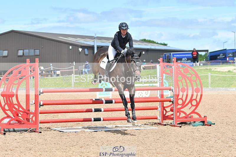 240609A-113722-04651 - Cls 17 Snr 1.05m Open