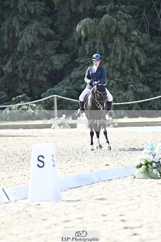 250810A-100154-04751 - 064-Amy.CoxPretty.Picture