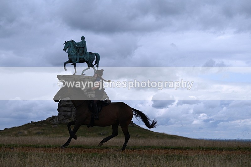 DSC_7401 - Time at Statue 13:16 to 13:52