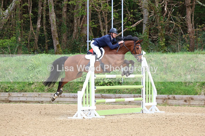 3E7A2366 - Class 9: Senior 1.30m open