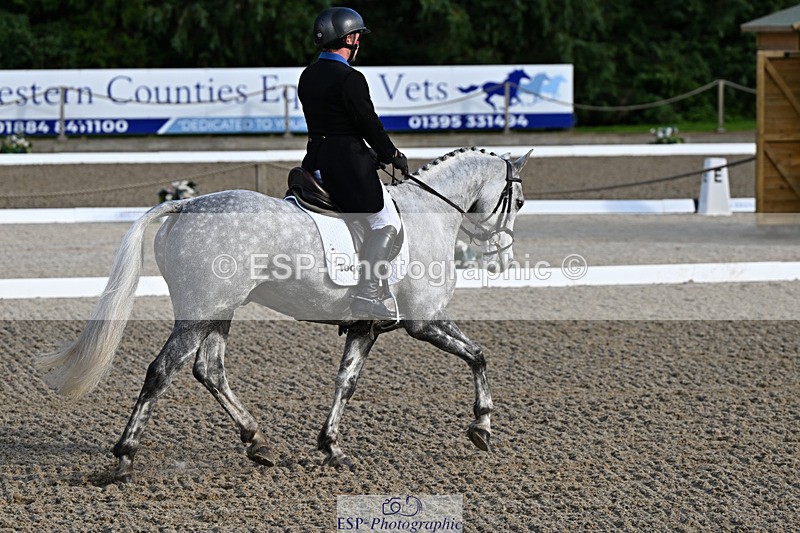 241023-150218-00458 - 107-Simon.Grieve-BEST.ESCAPADE