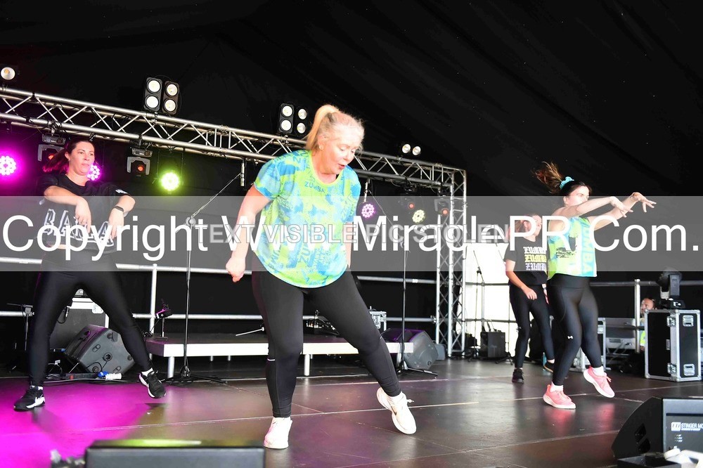SH4_0340 - Zumba with Sara Ann.