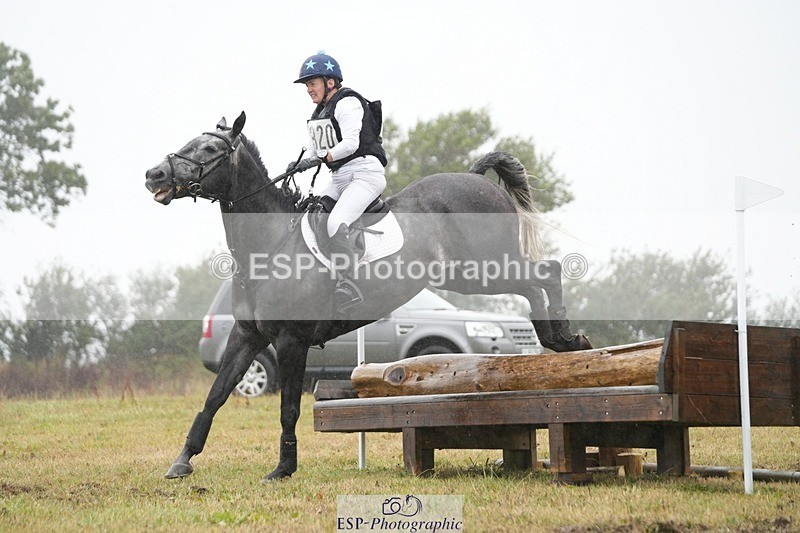 250830-151025-03966 - G-320-Gillian.Tabor