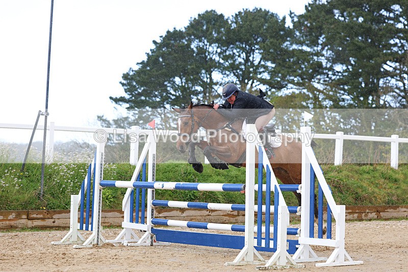 3E7A1590 - Class 6: Senior 1.05m