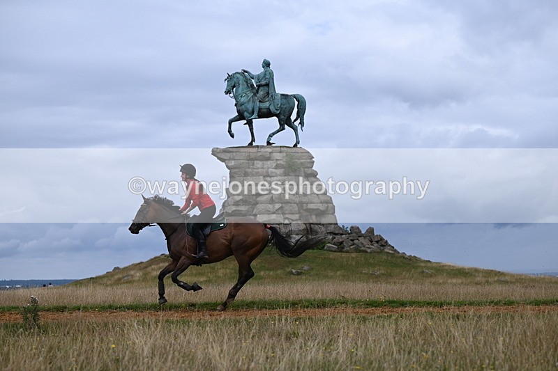 DSC_5925 - Time at Statue 12:17 to 12:44