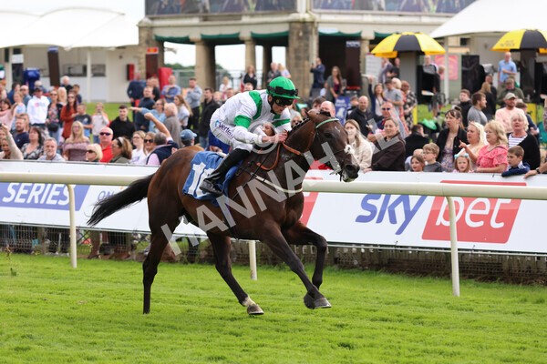 yr22052022r4-26 - Race 4: 5:05pm Sky Bet Sunday Mile