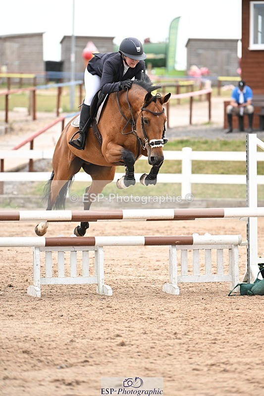 250727-094026-08875 - Cls 31 British Novice and 90cm