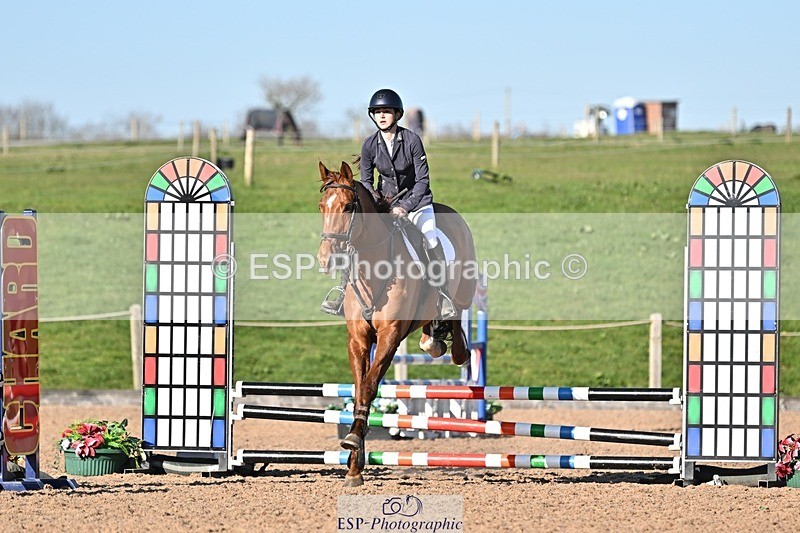 250401-171515-00323 - 70cm classes