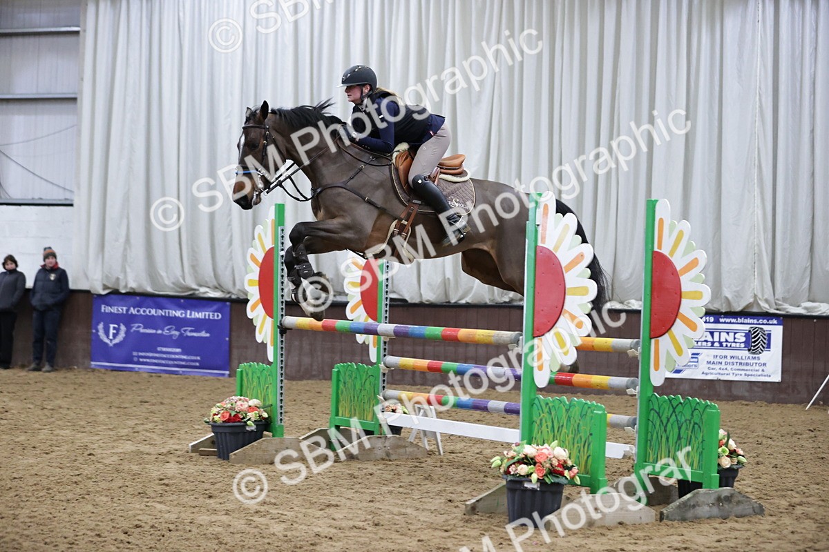 SBM_001461 - Class 4 - Senior Newcomers/ 1.10m Open