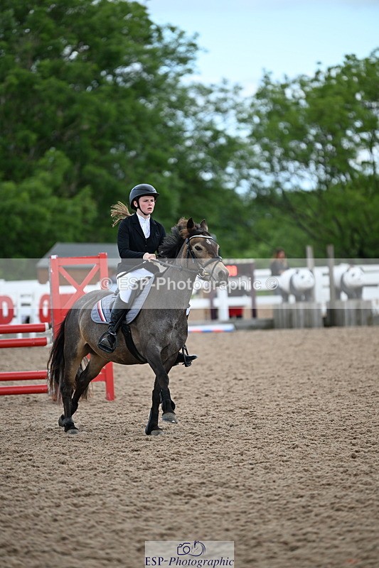 240608A-121219-00823 - Cls 9 Pony BN Jump Off and Presentations