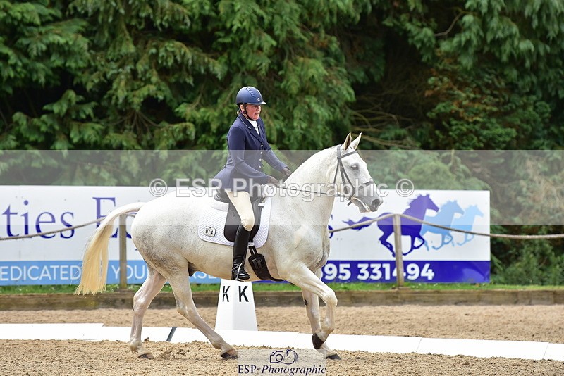 250719A-120324-05424 - 014-Debby.Appleby-Bit.Of.Bubbly