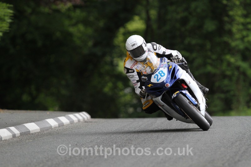 Ian Mackman Suzuki / Electrico - Monster Energy Supersport Race 1