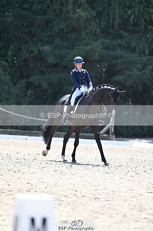 250810A-140019-07164 - 070-Abbie.NewburySeagry.Firstamour