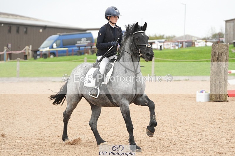 250920-114441-00787 - Cls 9 Pony Newcomers and 1m