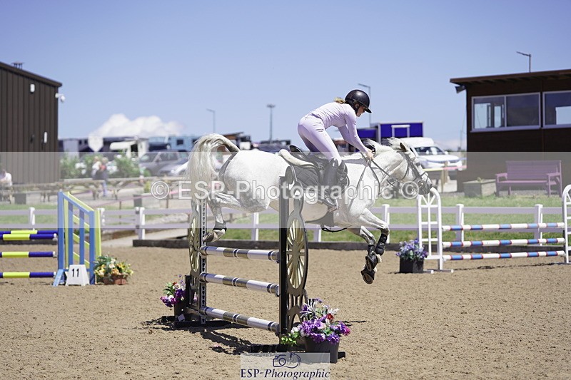 230624A-130518-01487 - Cls 24 Pony Discovery & 90cm Open