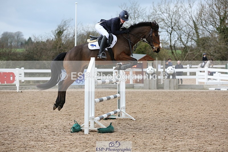 240211A-122429-02677 - Cls 6 Pony Foxhunter & 1.10m Open