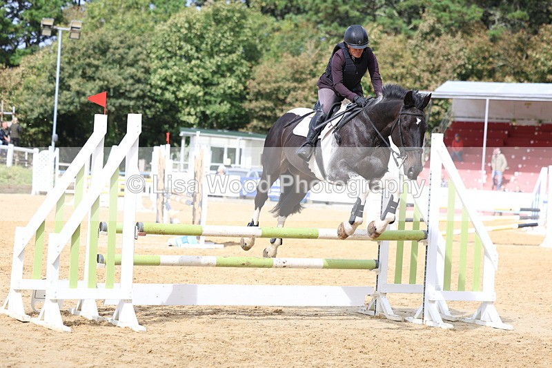 3E7A9706 - Class 10: Senior 95cm open