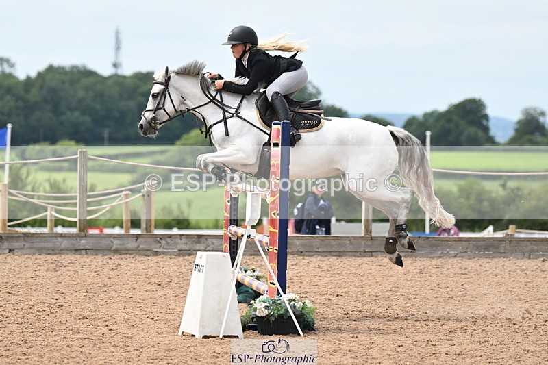 240630A-141714-14085 - Cls 25 HOYS 138cm Qualifier