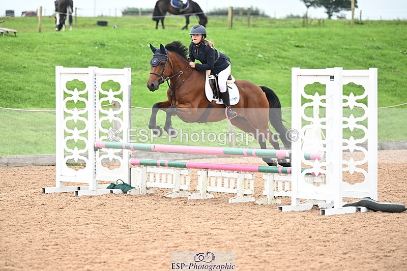 240907A-123917-01704 - Cls 3 Pony Medium Team 80cm & 90cm