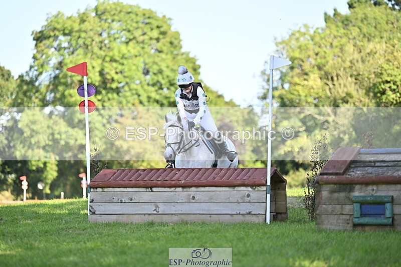 240811A-171720-06815 - 462-