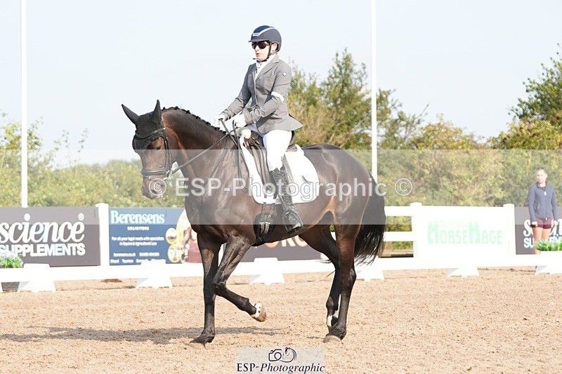 250817-093629-07574 - 094-Alicia.GriffithsSeagry.Danita