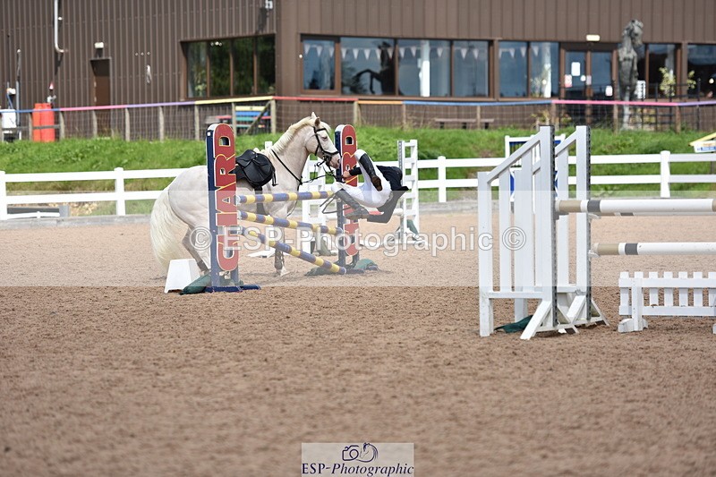 230806A-142542-02503 - Cls 22 Pony Foxhunter & 1.10m Open